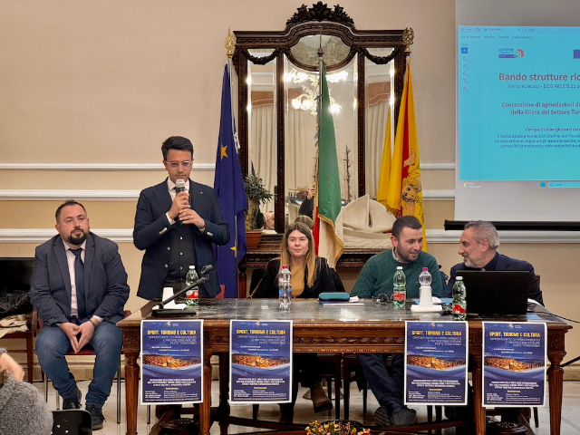 L'assessore Amata illustra le risorse per turismo e sport. Vasta: “Ottima iniziativa per cittadini e amministratori”