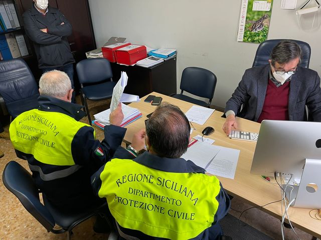 Emergenza cenere: ordinanza conferimento cenere e limiti velocita'